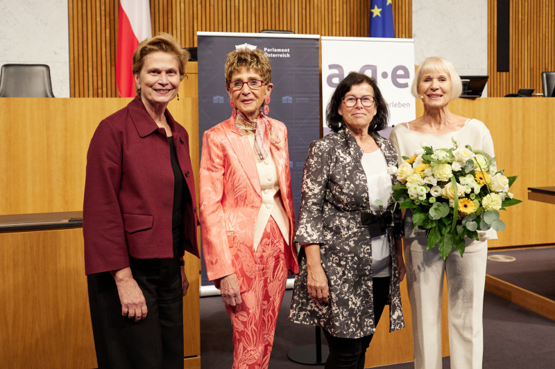 Von links: Parlamentsvizedirektorin Susanne Janistyn-Novák, Präsidentin des Österreichischen Seniorenrates Ingrid Korosec, Präsidentin des Österreichischen Seniorenrates Birgit Gerstorfer, Heilwig Pfanzelter