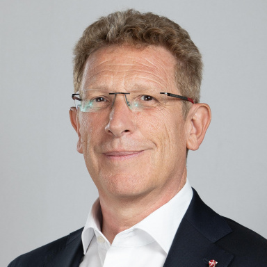 Portraitfoto von Mag. Bernhard Achitz