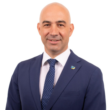 Portraitfoto von Mag. Dr. Christoph Luisser