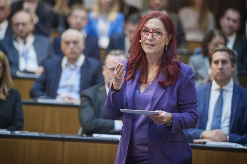 Moderation Vorständin des Nationalfonds der Republik Österreich für Opfer des Nationalsozialismus Hannah Lessing