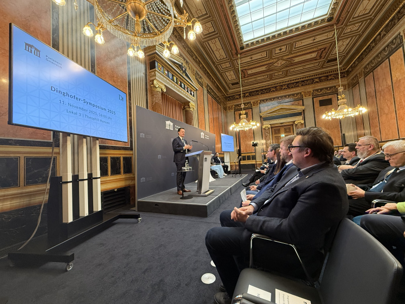 Moderation Nationalratsabgeordneter Gerhard Kaniak (FPÖ)