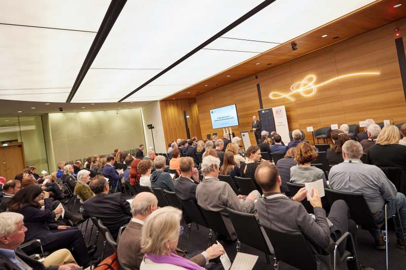 Begrüßung Generalsekretär des Österreichischen Juristentages Günther Winsauer