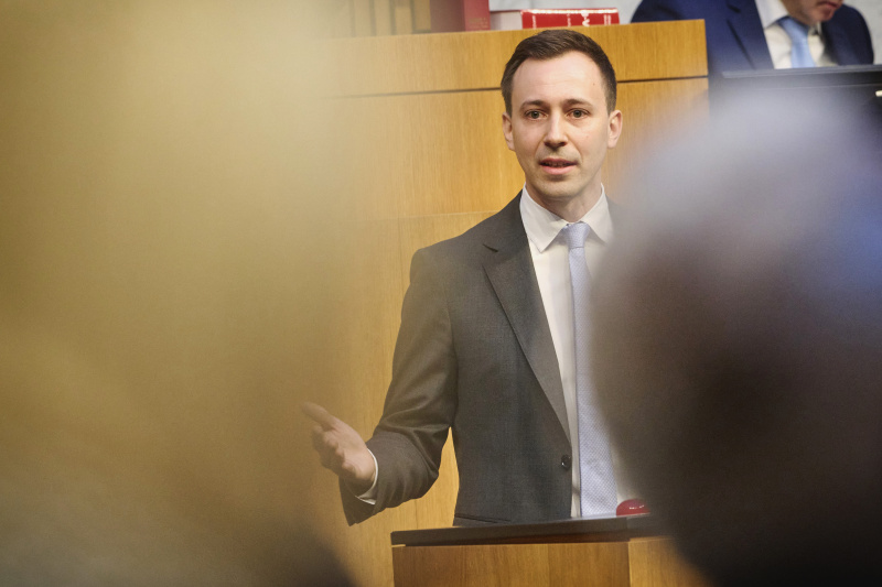 Am Rednerpult: Nationalratsabgeordneter Nico Marchetti (ÖVP)