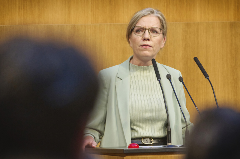 Am Rednerinnenpult: Klubobfrau Leonore Gewessler (GRÜNE)