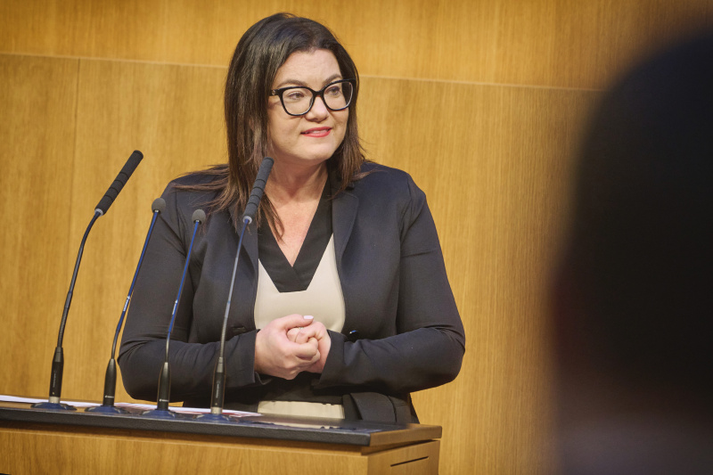Am Rednerinnenpult: Nationalratsabgeordnete Melanie Erasim (SPÖ)