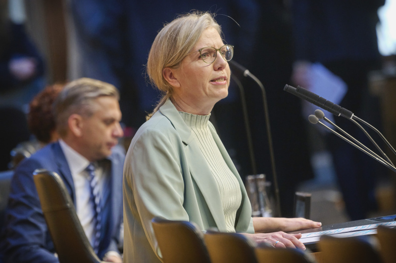 Am Rednerinnenpult: Klubobfrau Leonore Gewessler (GRÜNE)