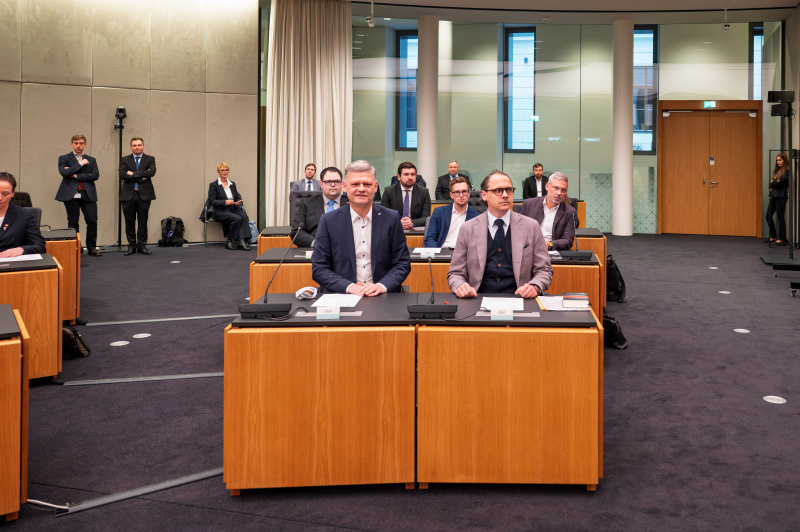 Ausschussmitglieder der ÖVP. Von links: Nationalratsabgeordnetrer Andreas Hanger (ÖVP), Nationalratsabgeordneter Jarkob Grüner (ÖVP)