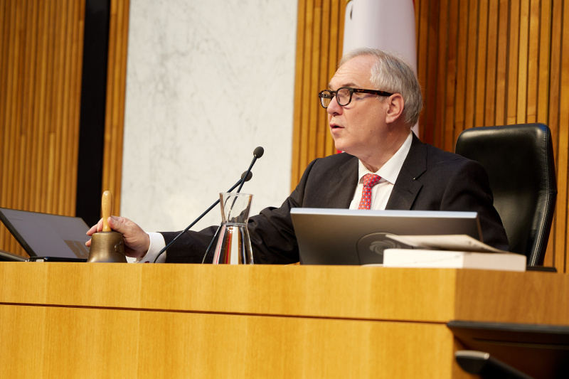 Nationalratspräsident Walter Rosenkranz (FPÖ) am Präsidium