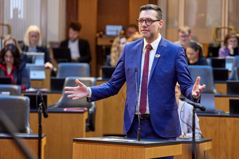 Fragesteller Nationalratsabgeordneter Heinrich Himmer (SPÖ)