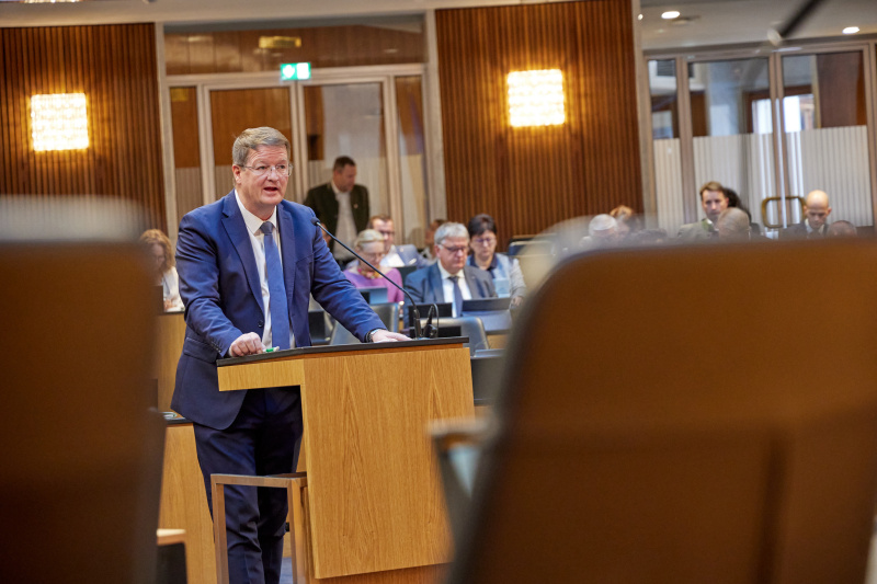 Fragesteller Nationalratsabgeordneter Manfred Hofinger (ÖVP)