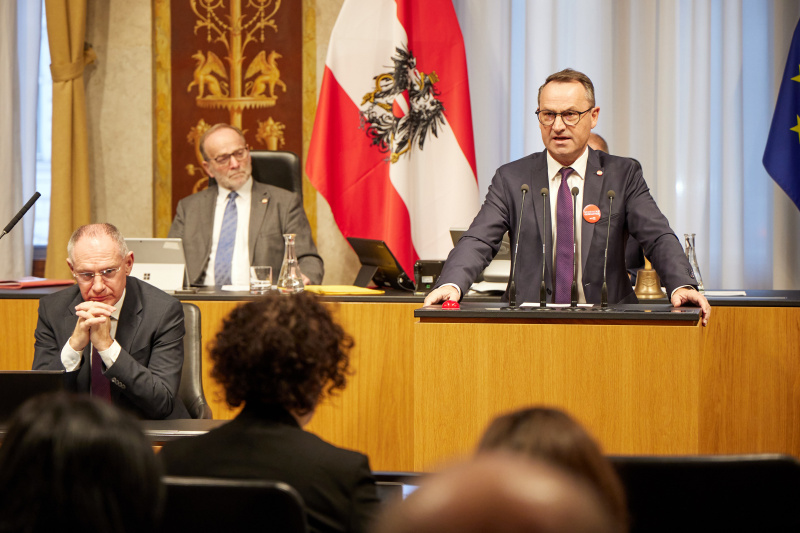 Am Rednerpult: Bundesrat Dominik Reisinger (SPÖ)