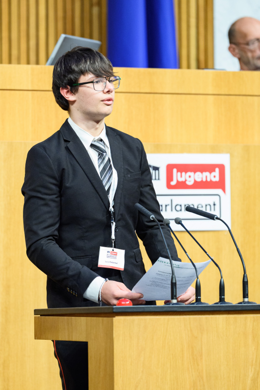 Schüler am Rednerpult