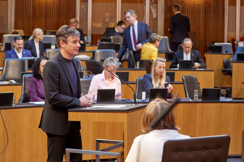 Am Rednerpult: Nationalratsabgeordneter Wolfgang Moitzi (SPÖ)