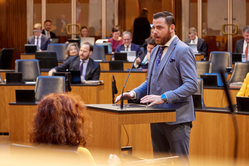 Am Rednerpult: Nationalratsabgeordneter Christofer Ranzmaier (FPÖ)