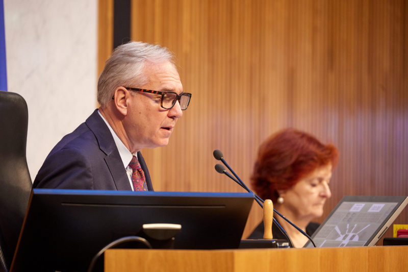 Nationalratspräsident Walter Rosenkranz (FPÖ) am Präsidium