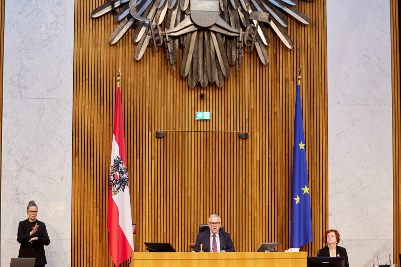 Nationalratspräsident Walter Rosenkranz (FPÖ) am Präsidium