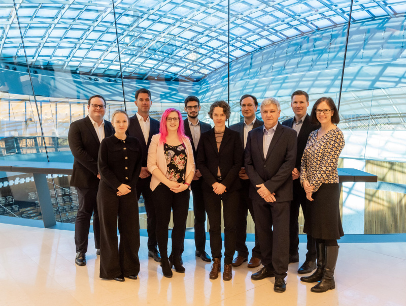 Gruppenfoto mit den Mitarbeiter:innen des Budgetdienstes