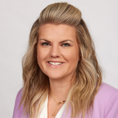 Portraitfoto von Lisa Aldali