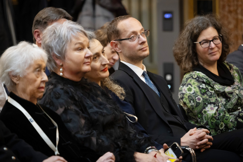 Von rechts: Universitätsprofessor für Law and Governance und Leiter des Fachbereichs Global Governance Jürgen Pirker, Universitätsprofessorin für Politik & Geschlecht, Diversität & Gleichheit Zoe Lefkofridi, Journalistin Barbara Coudenhove-Kalergi, Regionsmanagement Osttirol Gina Streit