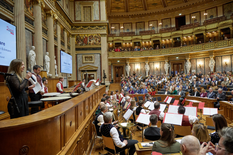 Moderation Corina Kaufmann - ORF Burgenland