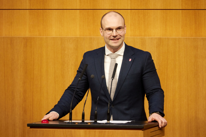 Am Rednerpult: Nationalratsabgeordneter Paul Hammerl (FPÖ)