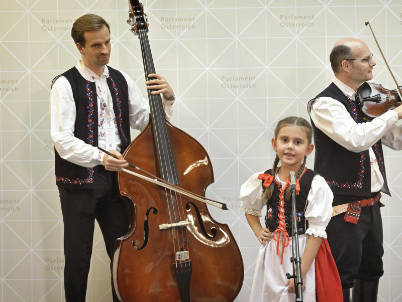 Kulturbeitrag der tschechischen Volksgruppe: Kinderfolkloregruppe „Marjanka“