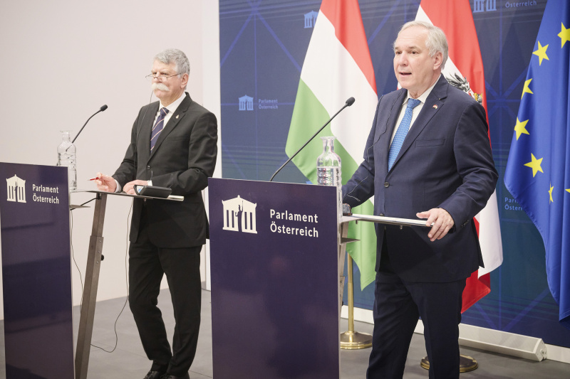 Pressekonferenz. Von links: Präsident der ungarischen Nationalversammlung László Kövér, Nationalratspräsident Walter Rosenkranz (FPÖ)