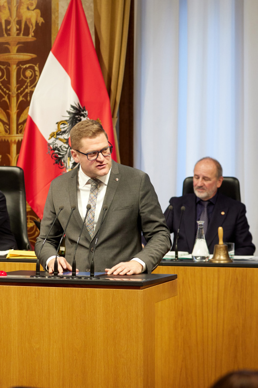 Am Rednerpult: Bundesrat Markus Stotter (ÖVP)