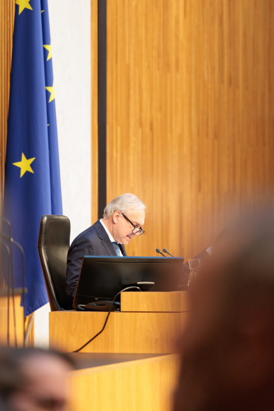Nationalratspräsident Walter Rosenkranz (FPÖ) am Präsidium