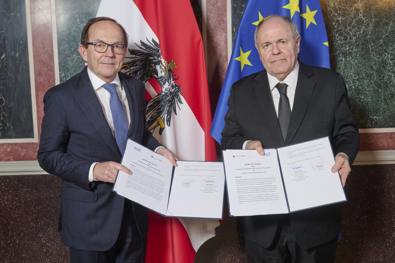 Von links: Zweiter Nationalratspräsident Peter Haubner (ÖVP), Vorsitzender von Yad Vashem Dani Dayan