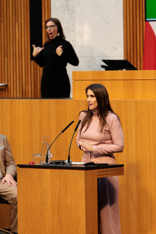 Marina Cupic, Innovatorin, Montenegro "Free Speech Therapy Tool For Children Using Games and Music"