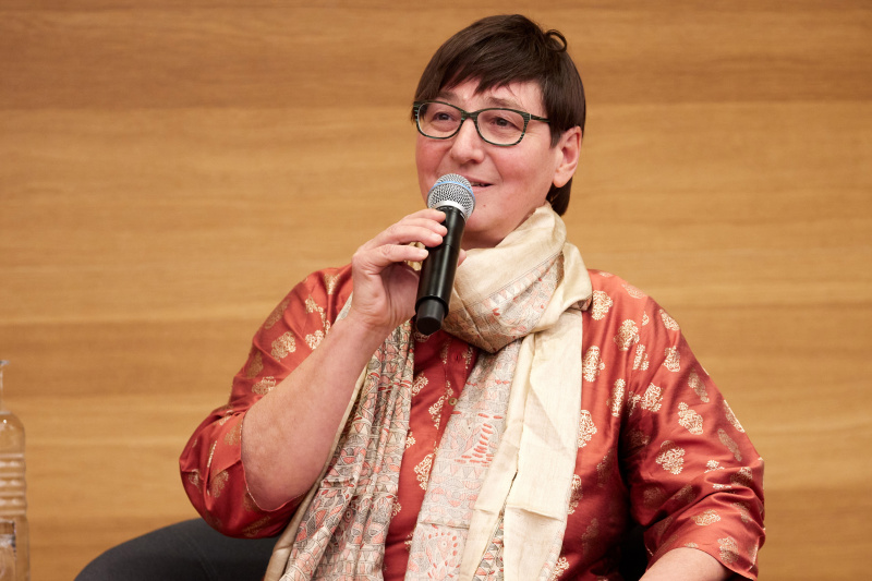 Expertinnentalk zum Thema Solidarität mit Frauen im Globalen Süden. Expertin für Projektarbeit und feministische Entwicklungszusammenarbeit Eva Wallensteiner