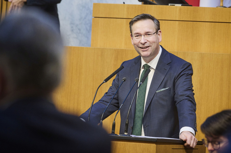 Am Rednerpult Nationalratsabgeordneter Hermann Brückl (FPÖ)