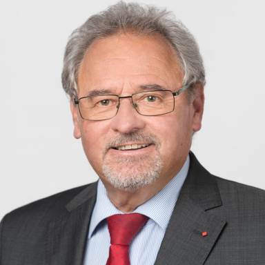 Portraitfoto von Dr. Gerhard Leitner