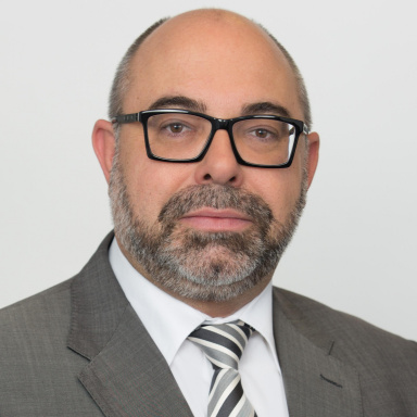 Portraitfoto von Mag. Dr. Klaus Uwe Feichtinger