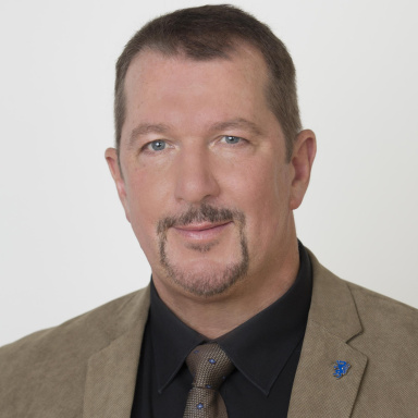Portraitfoto von Mag. Günther Kumpitsch