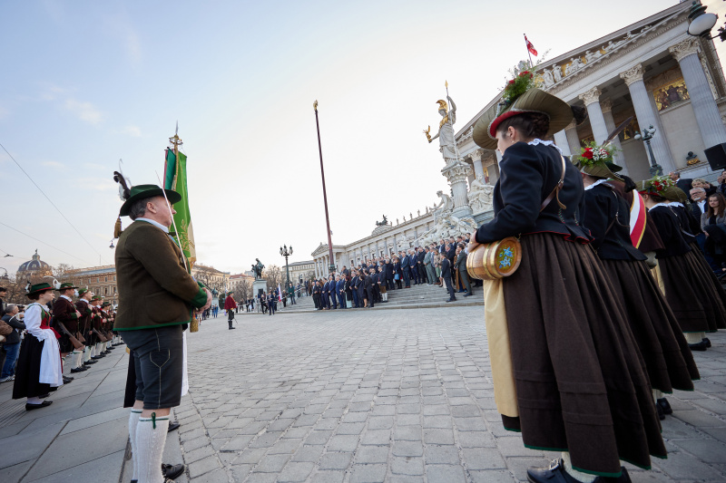 Blick Richtung Veranstaltungsteilnehmerinnen und -teilnehmer