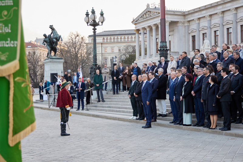 Schützenkompanie Oberlienz. Meldung an Landeshautpmann von Tirol Anton Mattle (ÖVP)