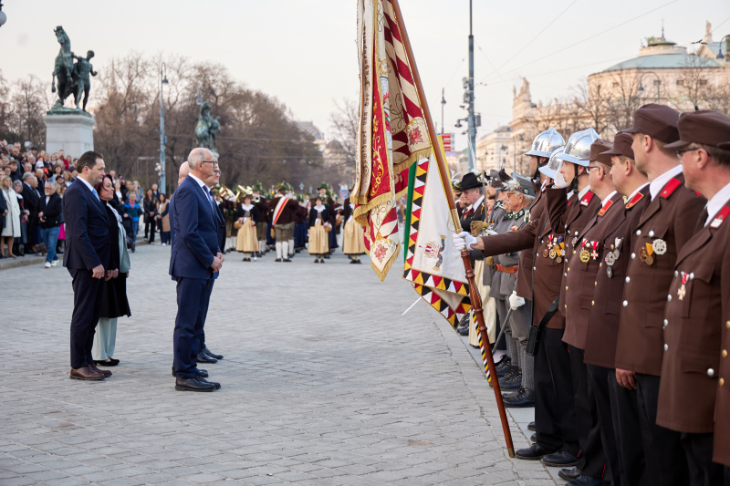 Abschreiten der Formation