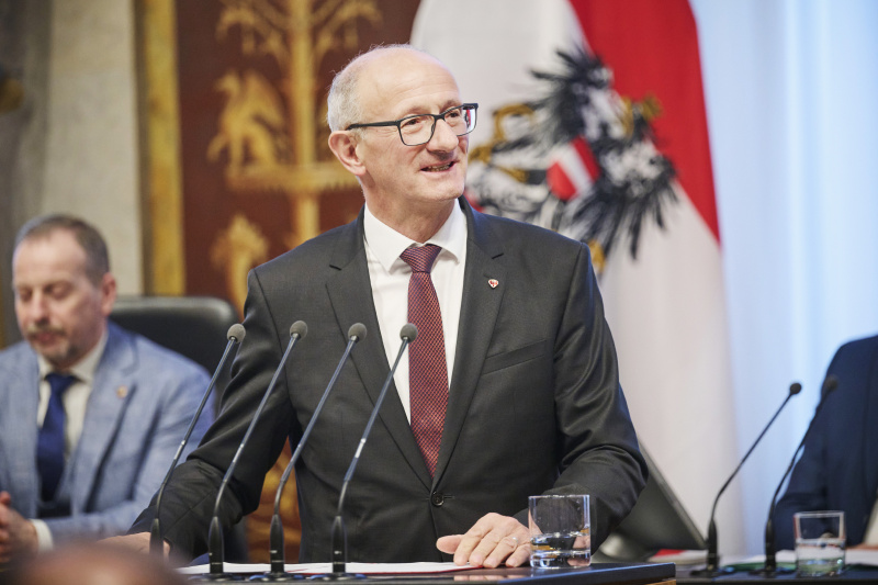 Am Rednerpult Landeshauptmann Anton Mattle (ÖVP)