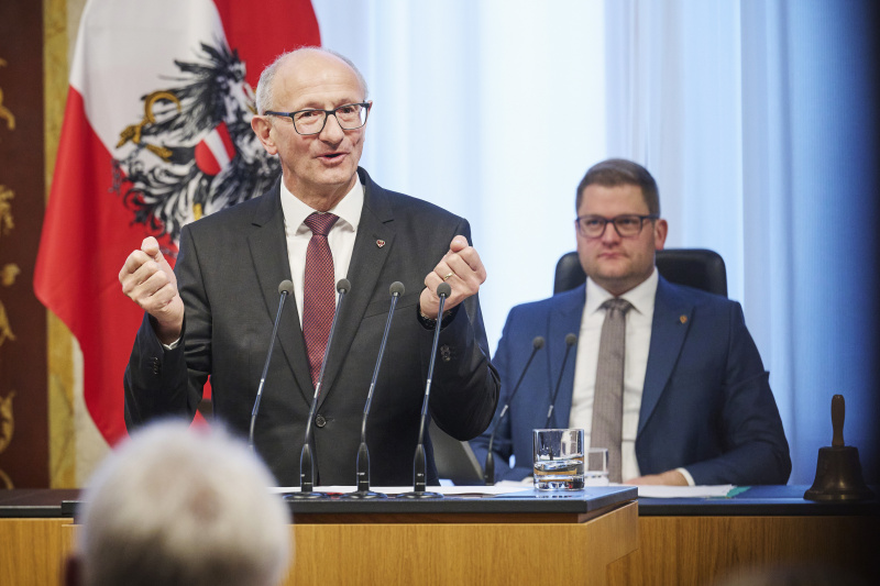 Am Rednerpult Landeshauptmann Anton Mattle (ÖVP)
