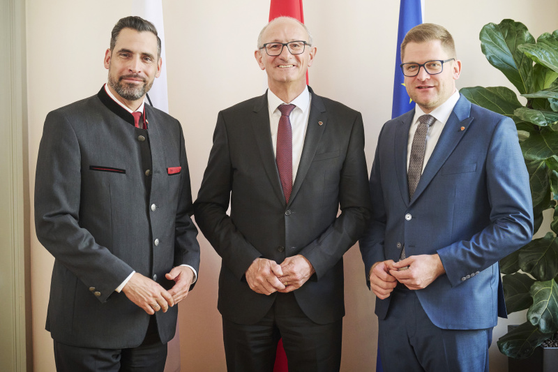 Von links: Bundesratsvizepräsident Daniel Schmid (SPÖ), Landeshauptmann Anton Mattle (ÖVP), Bundesratspräsident Markus Stotter (ÖVP)