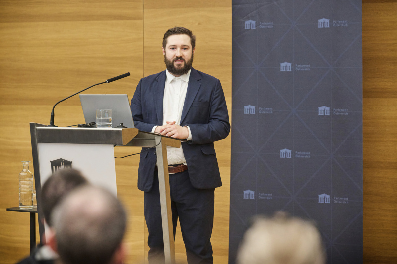 Kurzpräsentation und Showcases. Open Data Beauftragter Simon Hofer