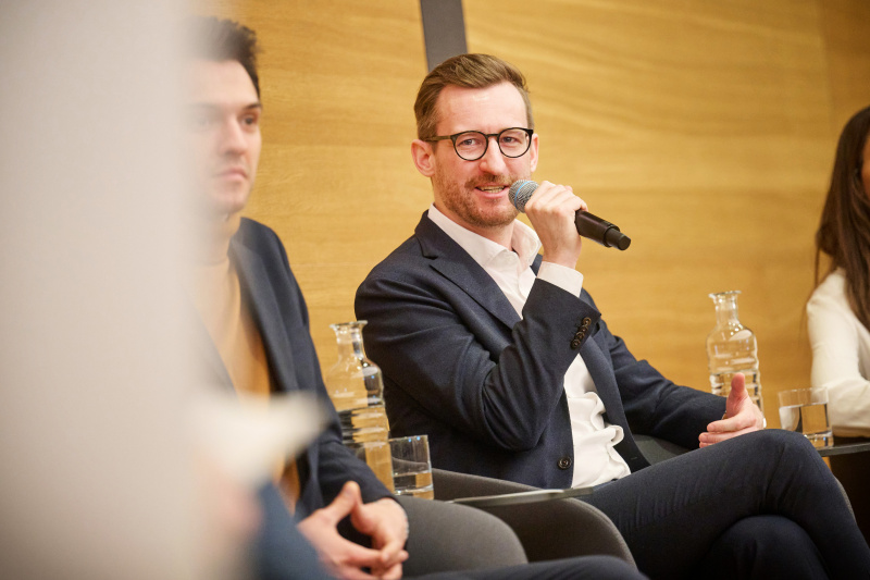 Podiumsdiskussion. Nationalratsabgeordneter Johannes Gasser (NEOS)