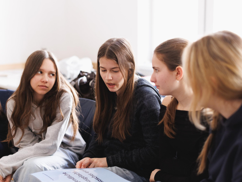 Schülerinnen im Workshop