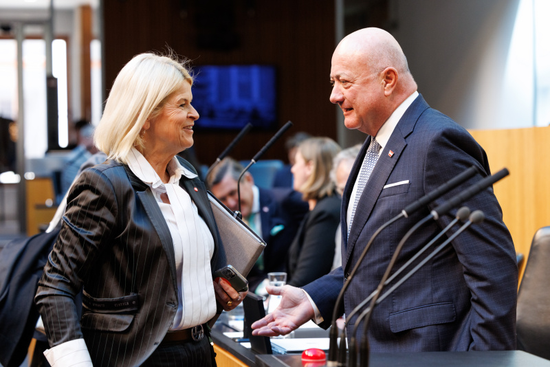 Stimmungsbilder vor der Sitzung