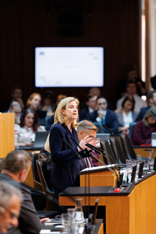 Erklärung der Außenministerin Beate Meinl-Reisinger (NEOS)