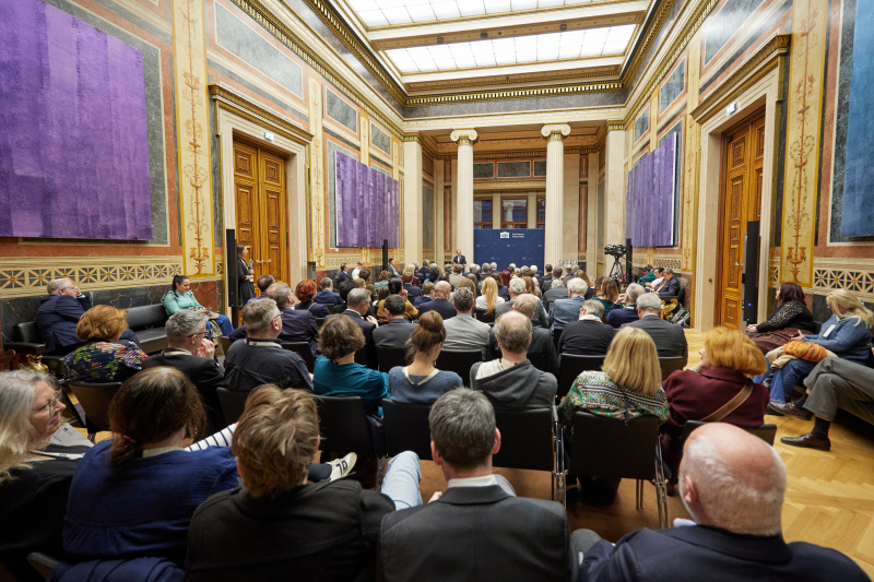 Abschlussworte Zweiter Nationalratspräsident Peter Haubner (ÖVP)