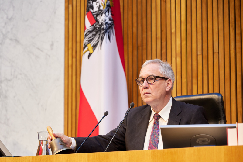 Nationalratspräsident Walter Rosenkranz (FPÖ) am Präsidium