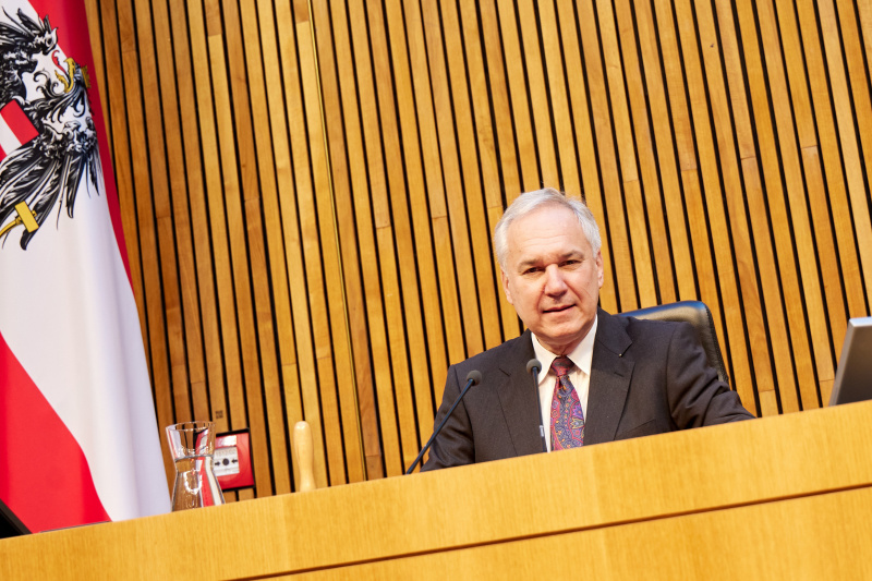 Nationalratspräsident Walter Rosenkranz (FPÖ) am Präsidium